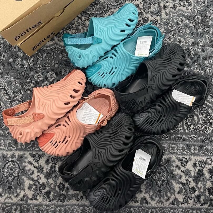 crocs sandals pallet